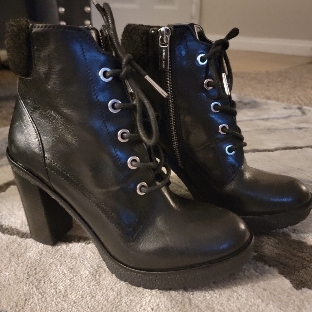 Michael Kors Black leather Lace- up Bootie Heels - Picture 2 of 14